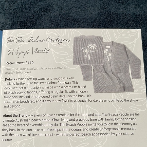 NIB Beach People Cardigan size M/L - Picture 2 of 9